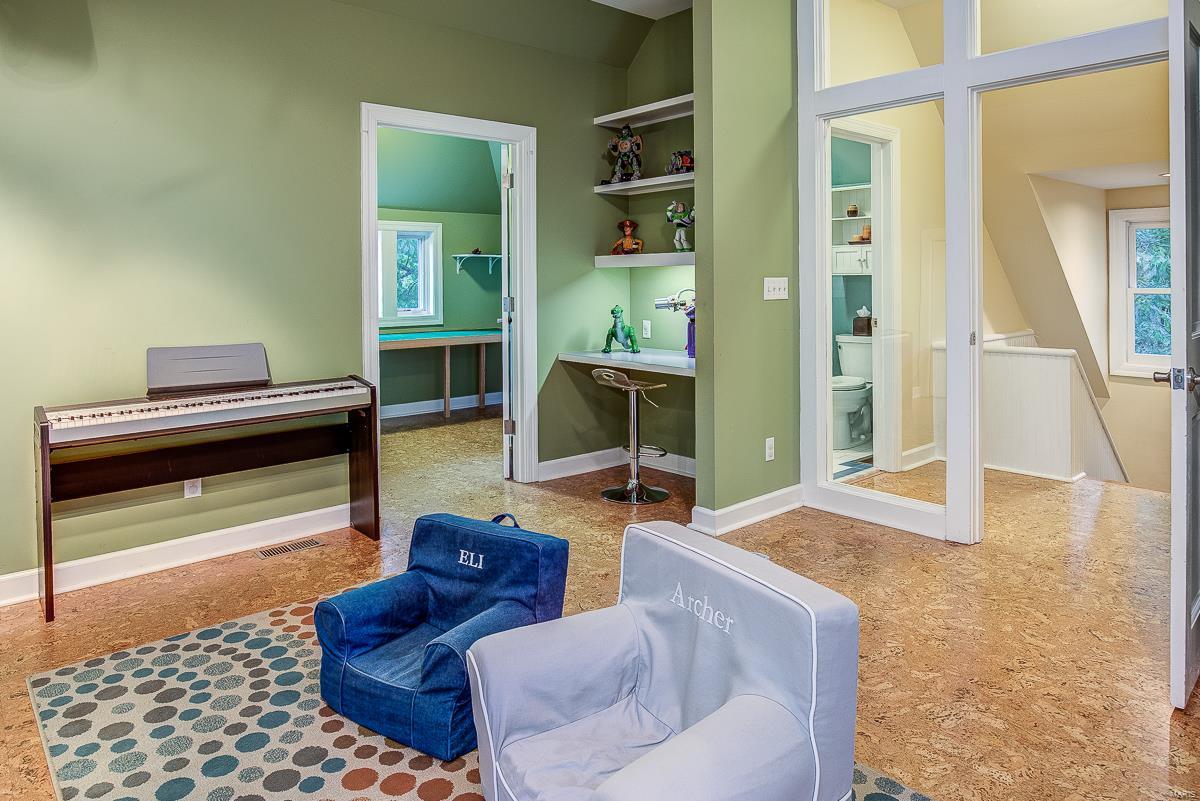 104 West Jackson Road Webster Groves, MO 63119 - Photo 49 of 58 Gallery Image 49