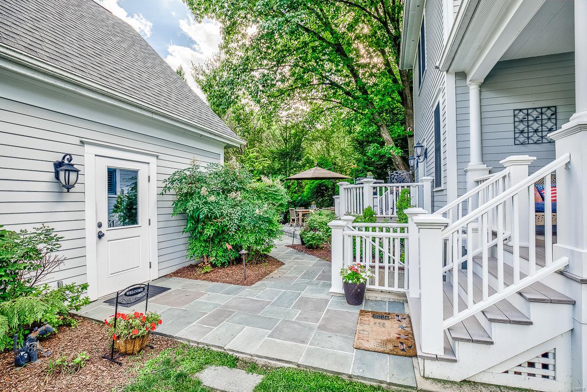 104 West Jackson Road Webster Groves, MO 63119 - Photo 8 of 58 Gallery Image 8