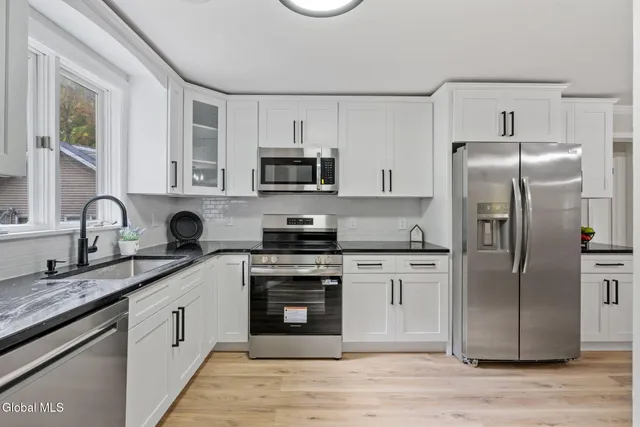 $339,000 | 158 Lincoln Avenue, Albany, NY 12205