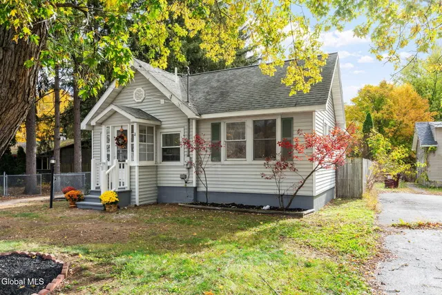 $339,000 | 158 Lincoln Avenue, Albany, NY 12205