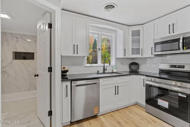 $339,000 | 158 Lincoln Avenue, Albany, NY 12205