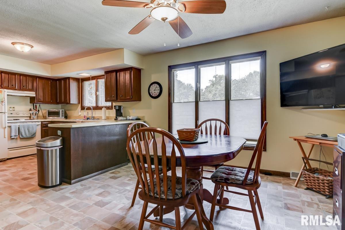 211 Golf Road, Unit A & B Springfield, IL 62704 - Photo 5 of 34 Gallery Image 5