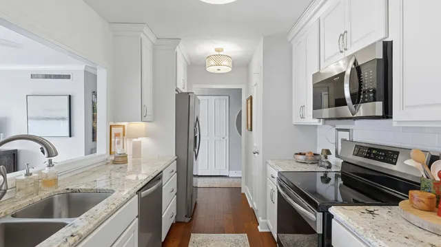 $300,000 | 1414 Continental Drive, Unit 407 409, Chattanooga, TN 37405