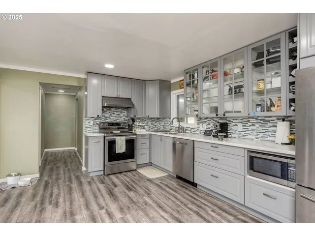 $419,960 | 11023 Northeast Glisan Street, Portland, OR 97220