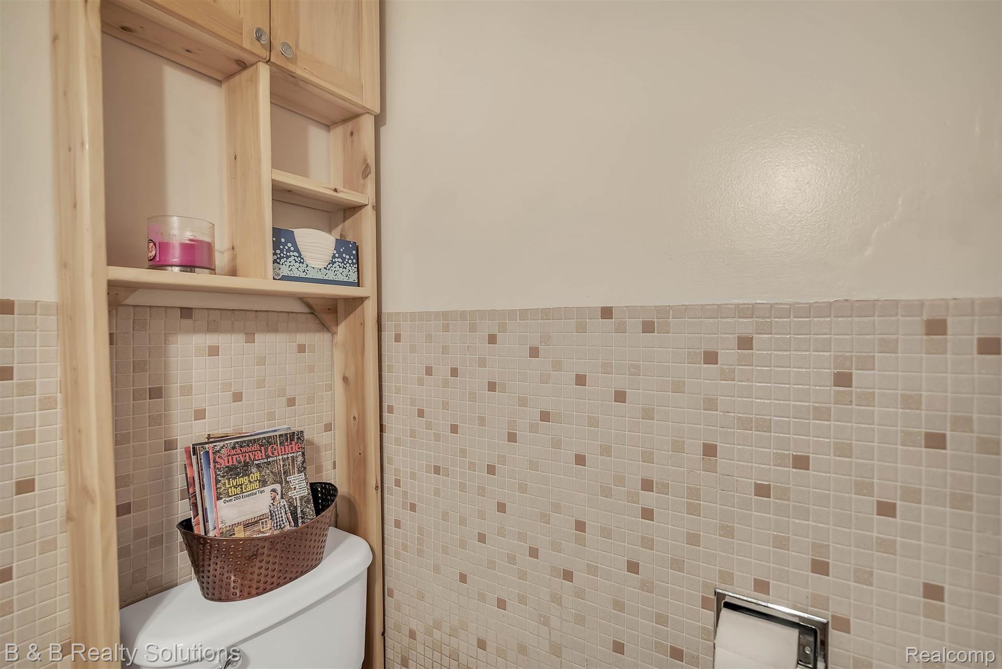 5220 North State Road Davison, MI 48423 - Photo 27 of 45 29-5220 N State Rd-WindowStill-Real.jpg