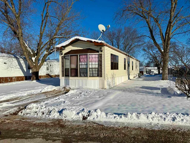 $10,000 | 38005 Highway 18, Unit 23, Prairie du Chien, WI 53821