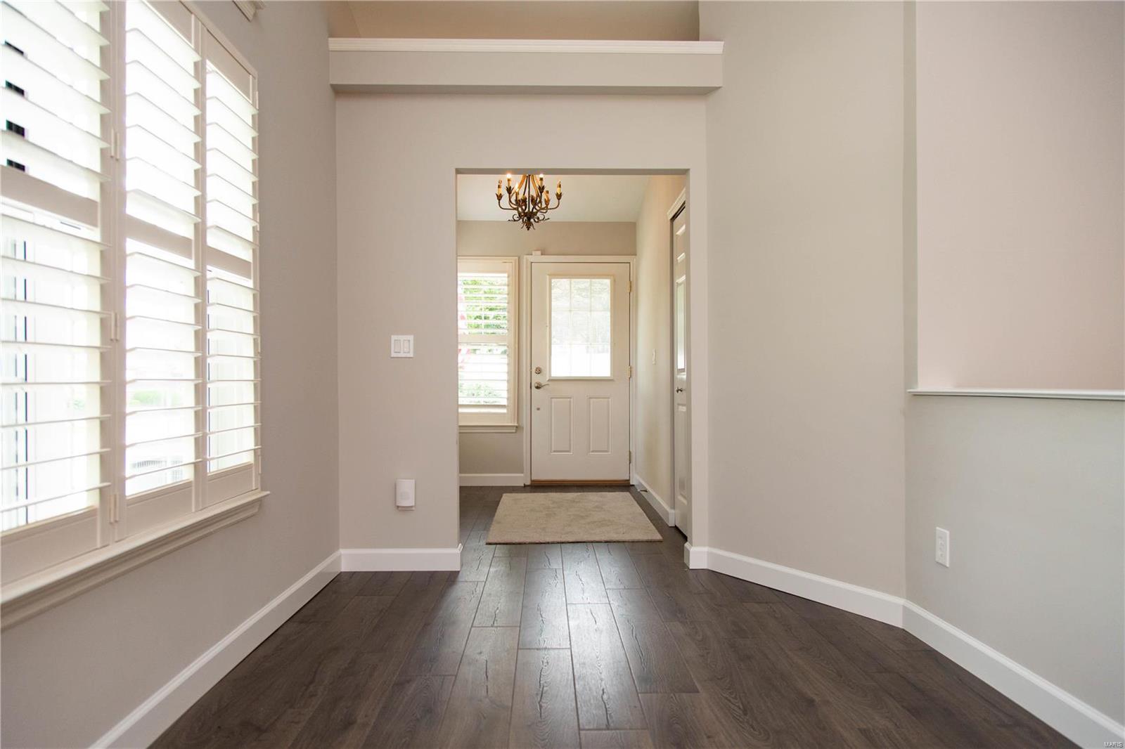 15801 Harris Ridge Court Chesterfield, MO 63017 - Photo 3 of 41 Gallery Image 3