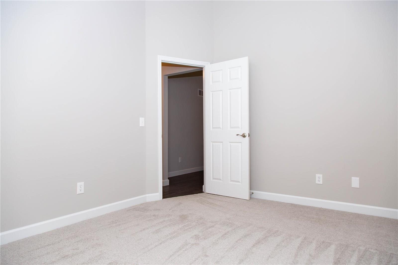 15801 Harris Ridge Court Chesterfield, MO 63017 - Photo 25 of 41 Gallery Image 25