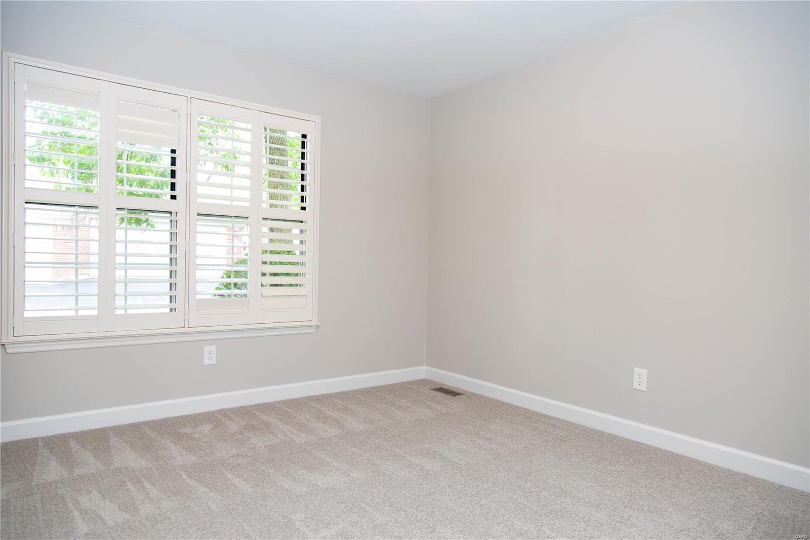 15801 Harris Ridge Court Chesterfield, MO 63017 - Photo 27 of 41 Gallery Image 27