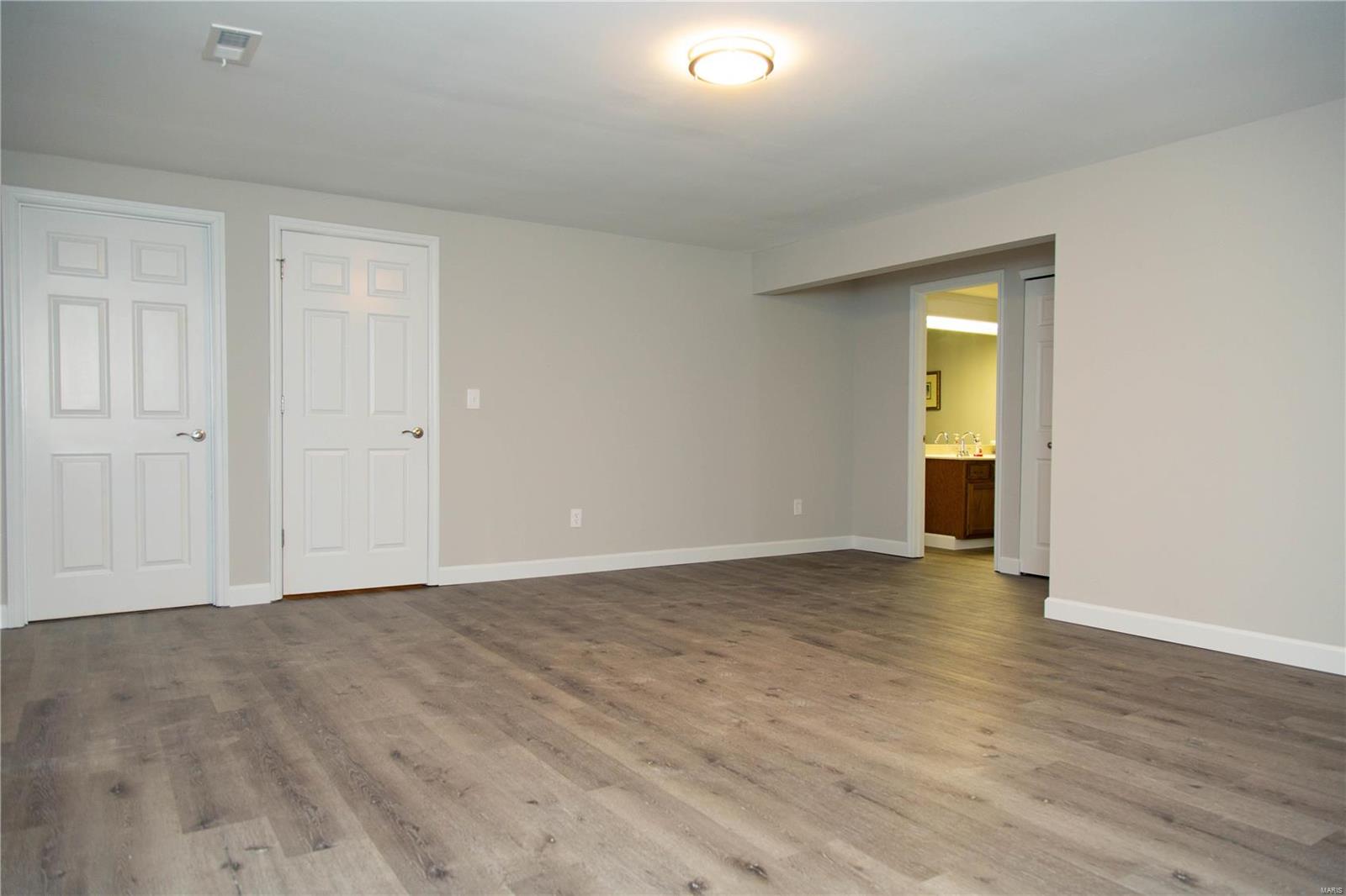 15801 Harris Ridge Court Chesterfield, MO 63017 - Photo 32 of 41 Gallery Image 32