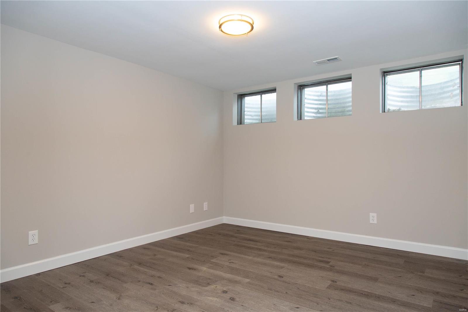15801 Harris Ridge Court Chesterfield, MO 63017 - Photo 36 of 41 Gallery Image 36