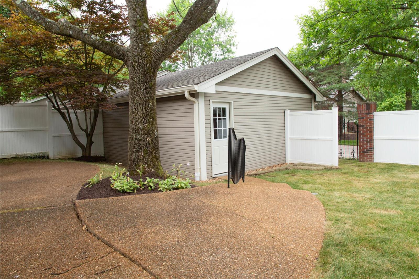 15801 Harris Ridge Court Chesterfield, MO 63017 - Photo 38 of 41 Gallery Image 38