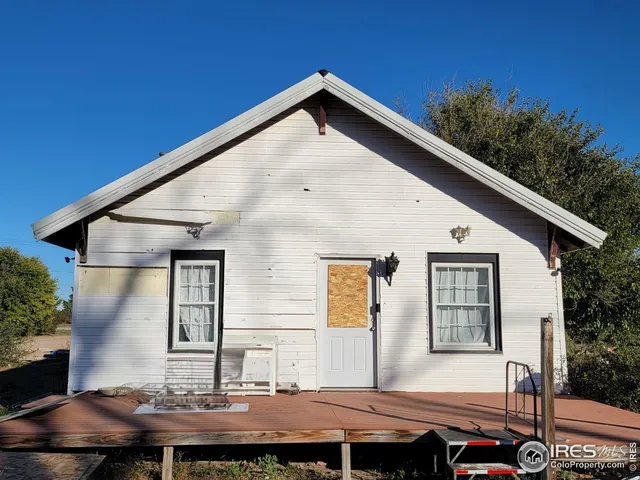 $150,000 | 401 South Fremont Avenue, Fleming, CO 80728