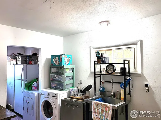 $150,000 | 401 South Fremont Avenue, Fleming, CO 80728