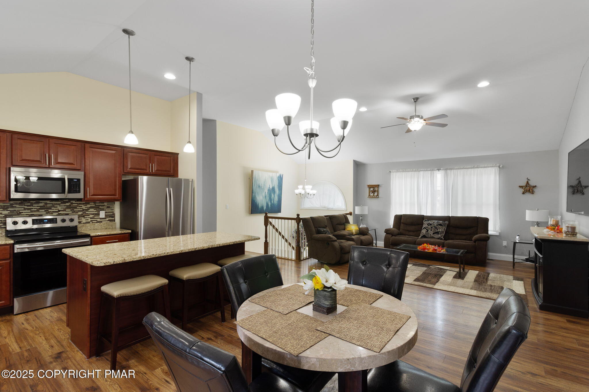 102 Dogwood Road Drums, PA 18222 - Photo 7 of 40 Dining Area