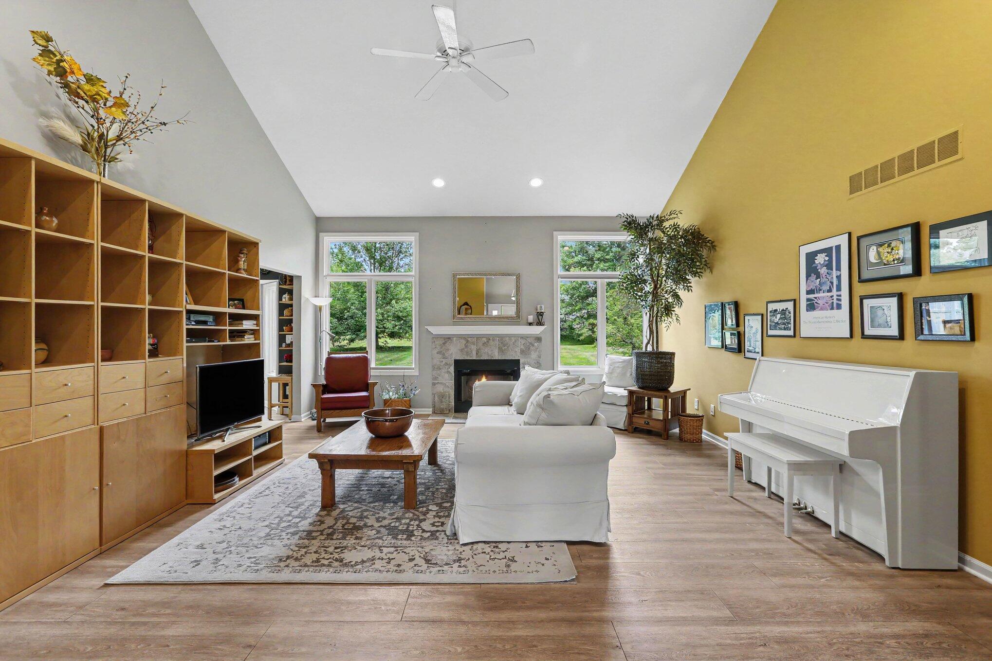 1696 West Ellsworth Road Ann Arbor, MI 48108 - Photo 5 of 37 005_file_9917