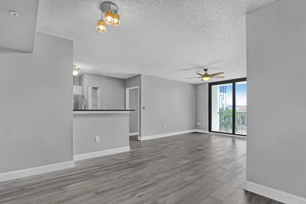 $3,500 | 651 Okeechobee Boulevard, Unit 403, West Palm Beach, FL 33401