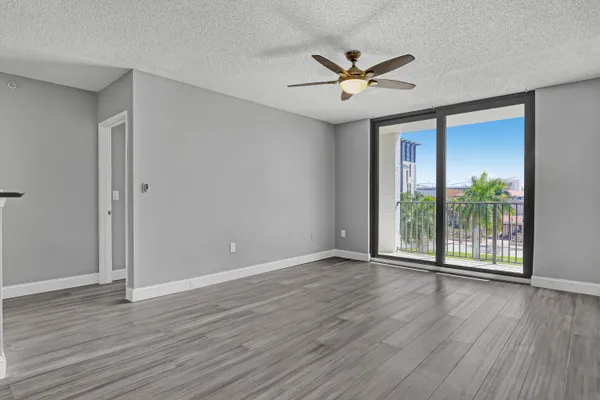 $3,500 | 651 Okeechobee Boulevard, Unit 403, West Palm Beach, FL 33401