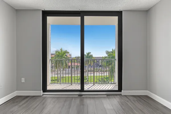 $3,500 | 651 Okeechobee Boulevard, Unit 403, West Palm Beach, FL 33401