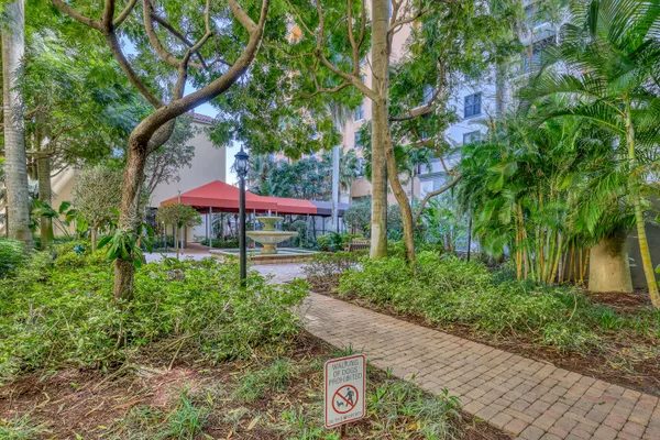 $3,500 | 651 Okeechobee Boulevard, Unit 403, West Palm Beach, FL 33401