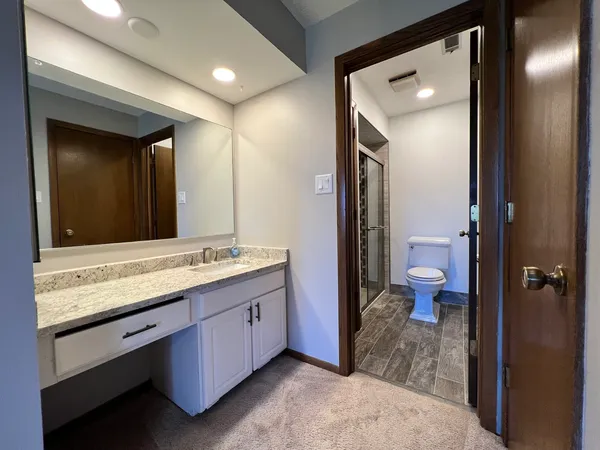 $2,700 | 15514 Orlan Brook Drive, Unit 243, Orland Park, IL 60462