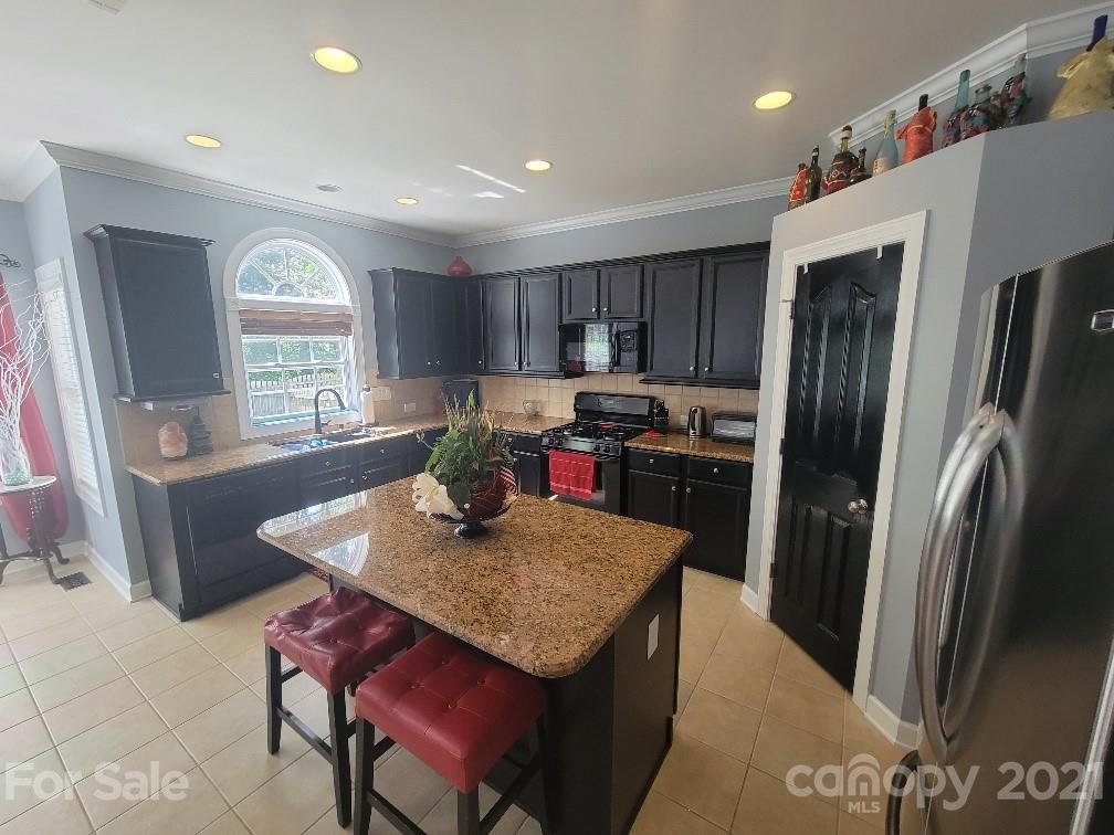 1523 Copperplate Road Charlotte, NC 28262 - Photo 2 of 43 Gallery Image 2