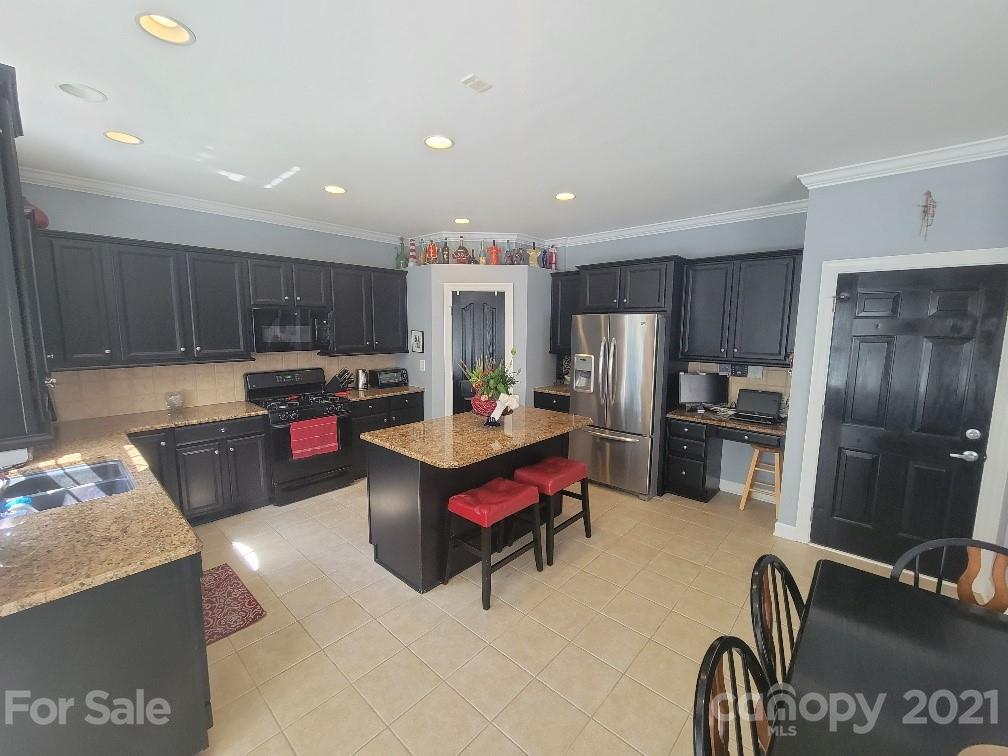 1523 Copperplate Road Charlotte, NC 28262 - Photo 8 of 43 Gallery Image 8