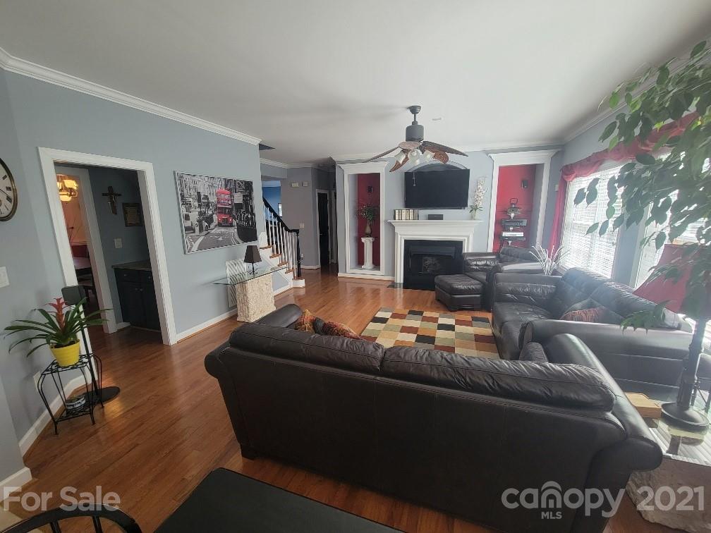 1523 Copperplate Road Charlotte, NC 28262 - Photo 10 of 43 Gallery Image 10