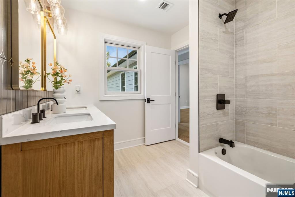 613 Hillcrest Road Ridgewood, NJ 07450 - Photo 21 of 29 Gallery Image 21