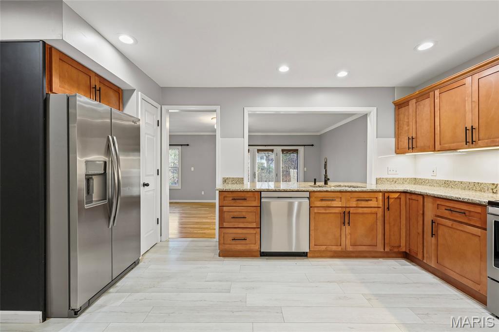 717 Turtle Cove Ballwin, MO 63011 - Photo 20 of 71