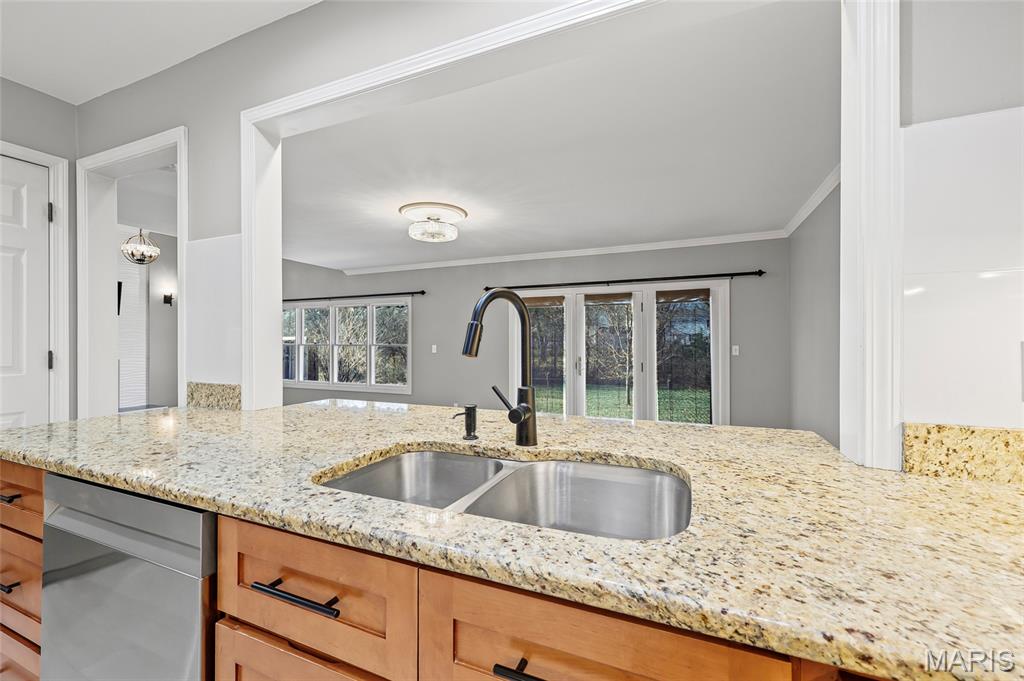 717 Turtle Cove Ballwin, MO 63011 - Photo 21 of 71