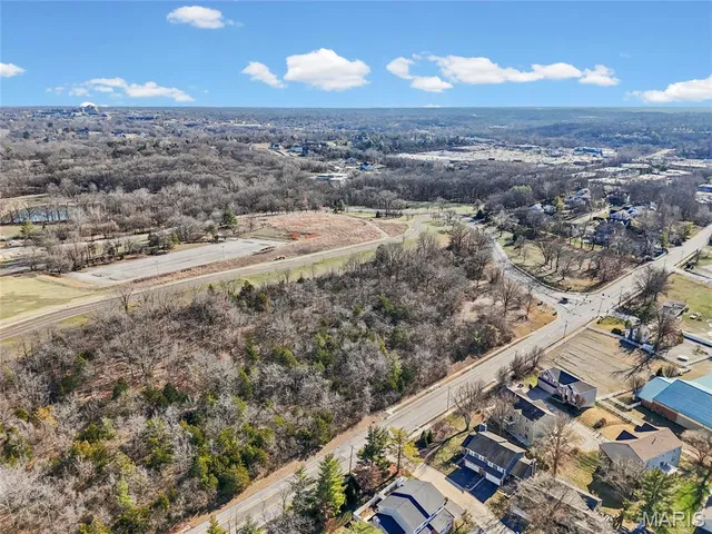 $425,000 | 717 Turtle Cove, Ballwin, MO 63011