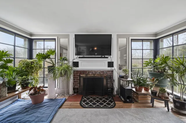 $250,000 | 3219 McCain Road, Jackson, MI 49203