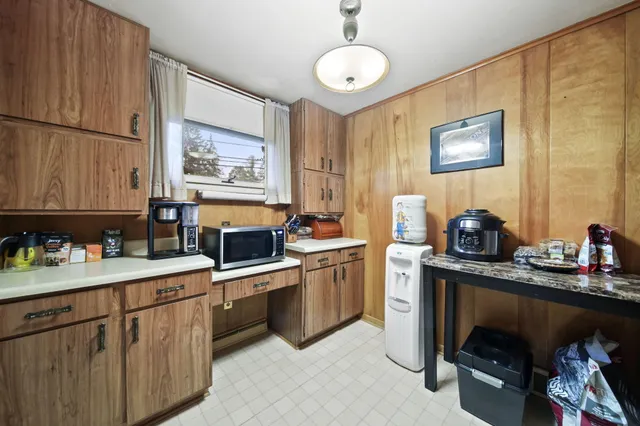 $250,000 | 3219 McCain Road, Jackson, MI 49203