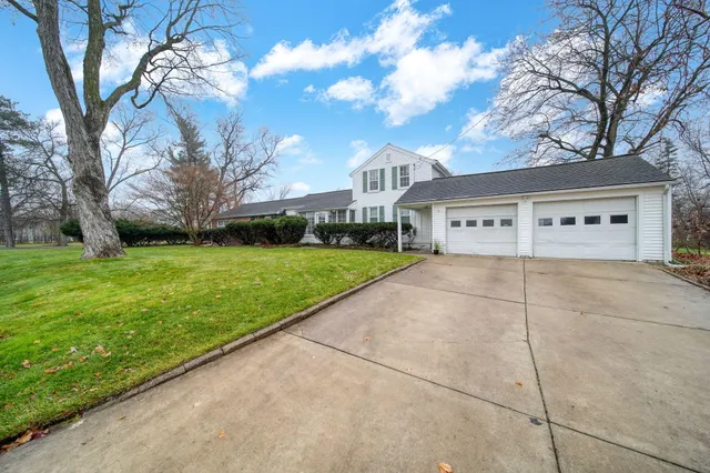 $250,000 | 3219 McCain Road, Jackson, MI 49203