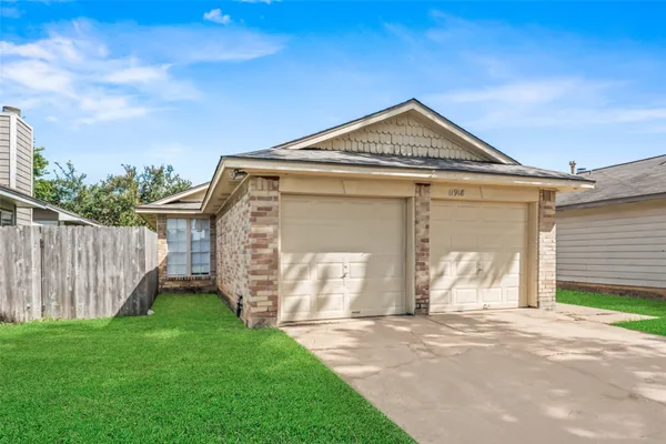 $189,900 | 11918 Westwold Drive, Tomball, TX 77377