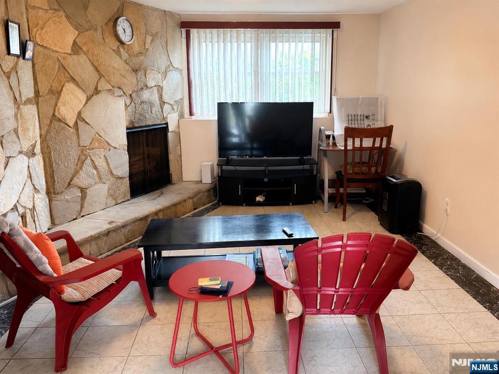 372 West Main Street Bergenfield, NJ 07621 - Photo 18 of 28