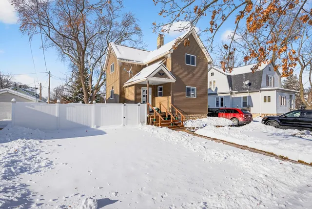 $239,900 | 394 South Park Avenue, Fond du Lac, WI 54935