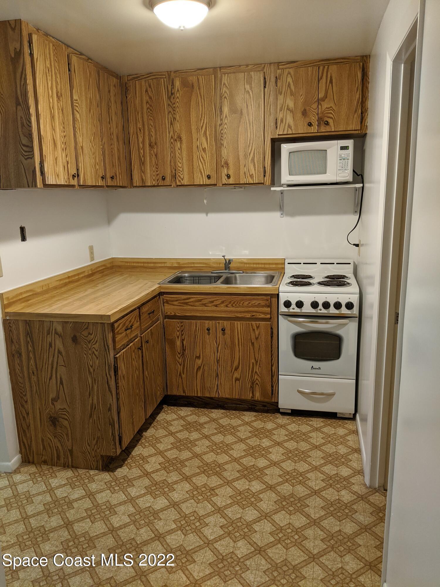 108 Barton Avenue, Unit B Rockledge, FL 32955 - Photo 8 of 12 IMG_20200313_154726