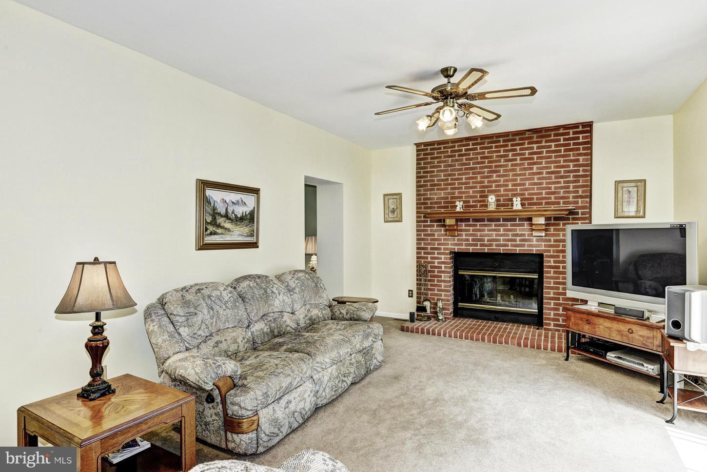 1943 Frederick Road Catonsville, MD 21228 - Photo 13 of 30 Family Room