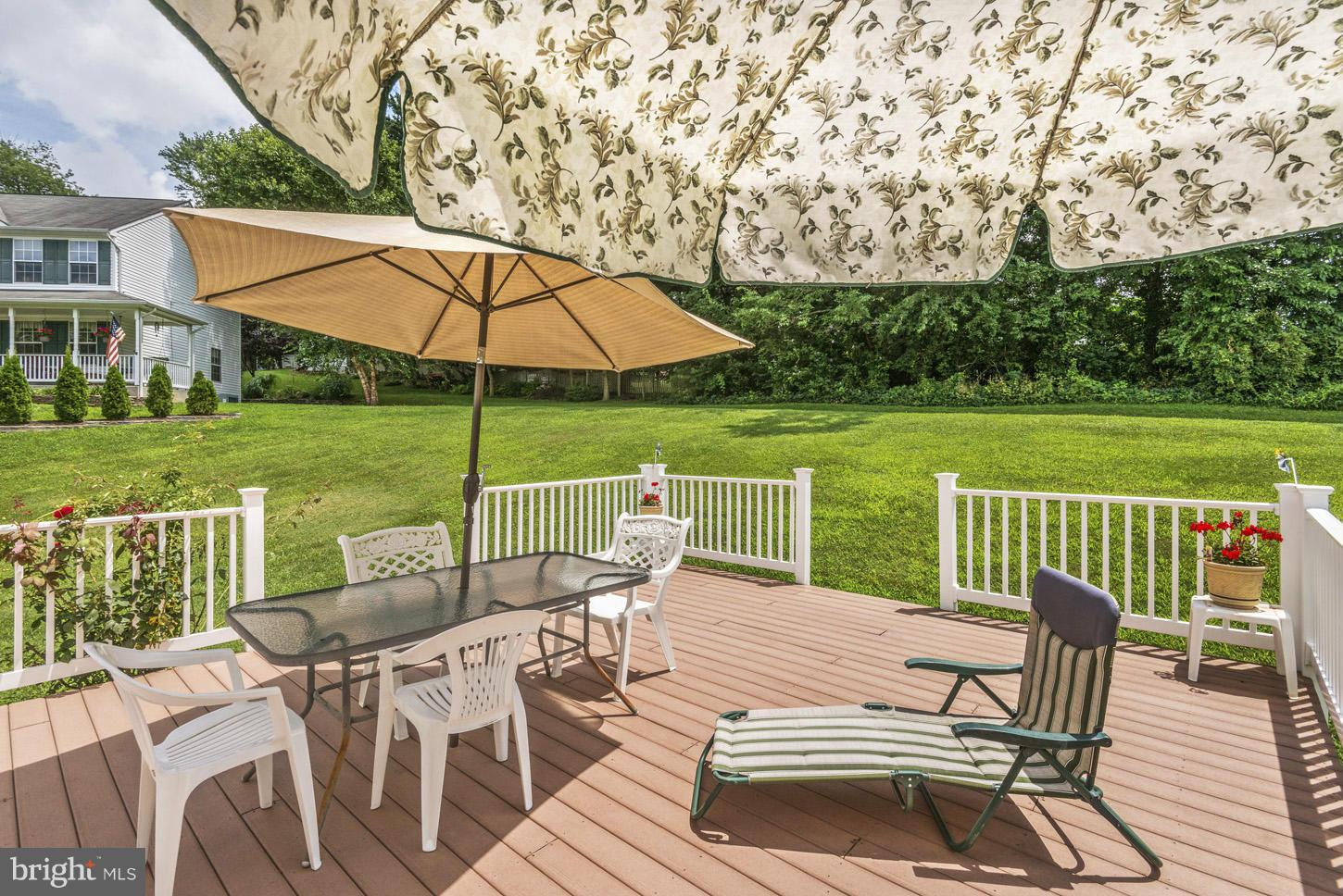 1943 Frederick Road Catonsville, MD 21228 - Photo 24 of 30 Trex Deck