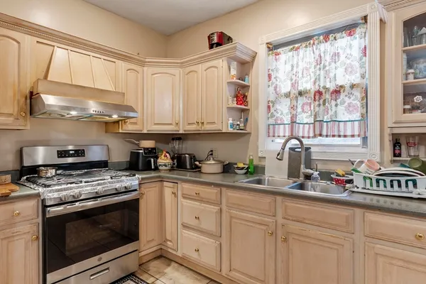 $925,000 | 51 High Rock Street, Lynn, MA 01902