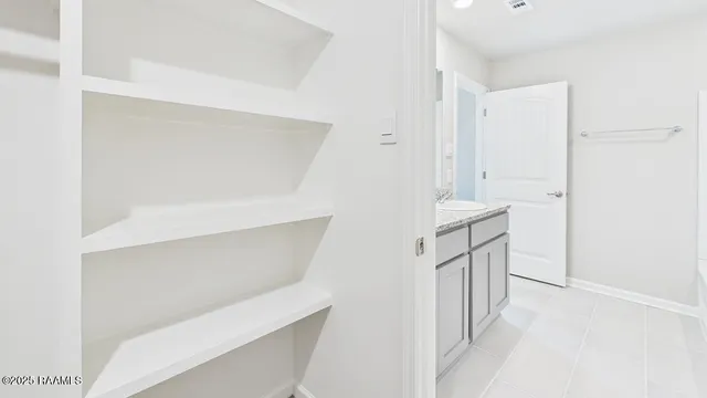 $204,500 | 143 Cottage Cove Drive, Maurice, LA 70555