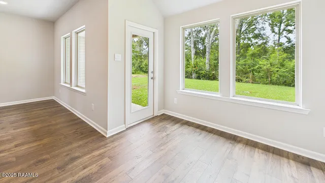 $204,500 | 143 Cottage Cove Drive, Maurice, LA 70555