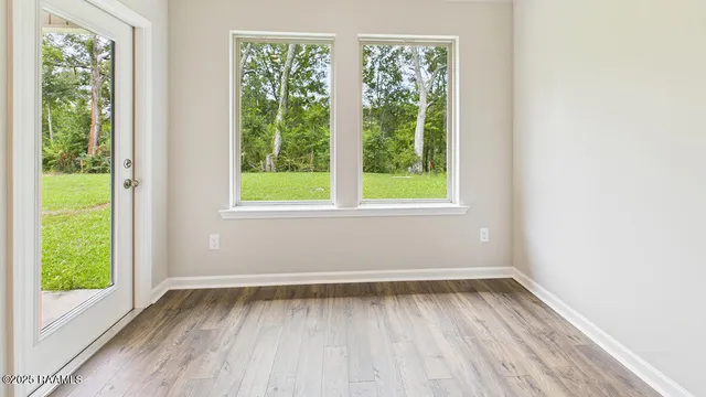 $204,500 | 143 Cottage Cove Drive, Maurice, LA 70555