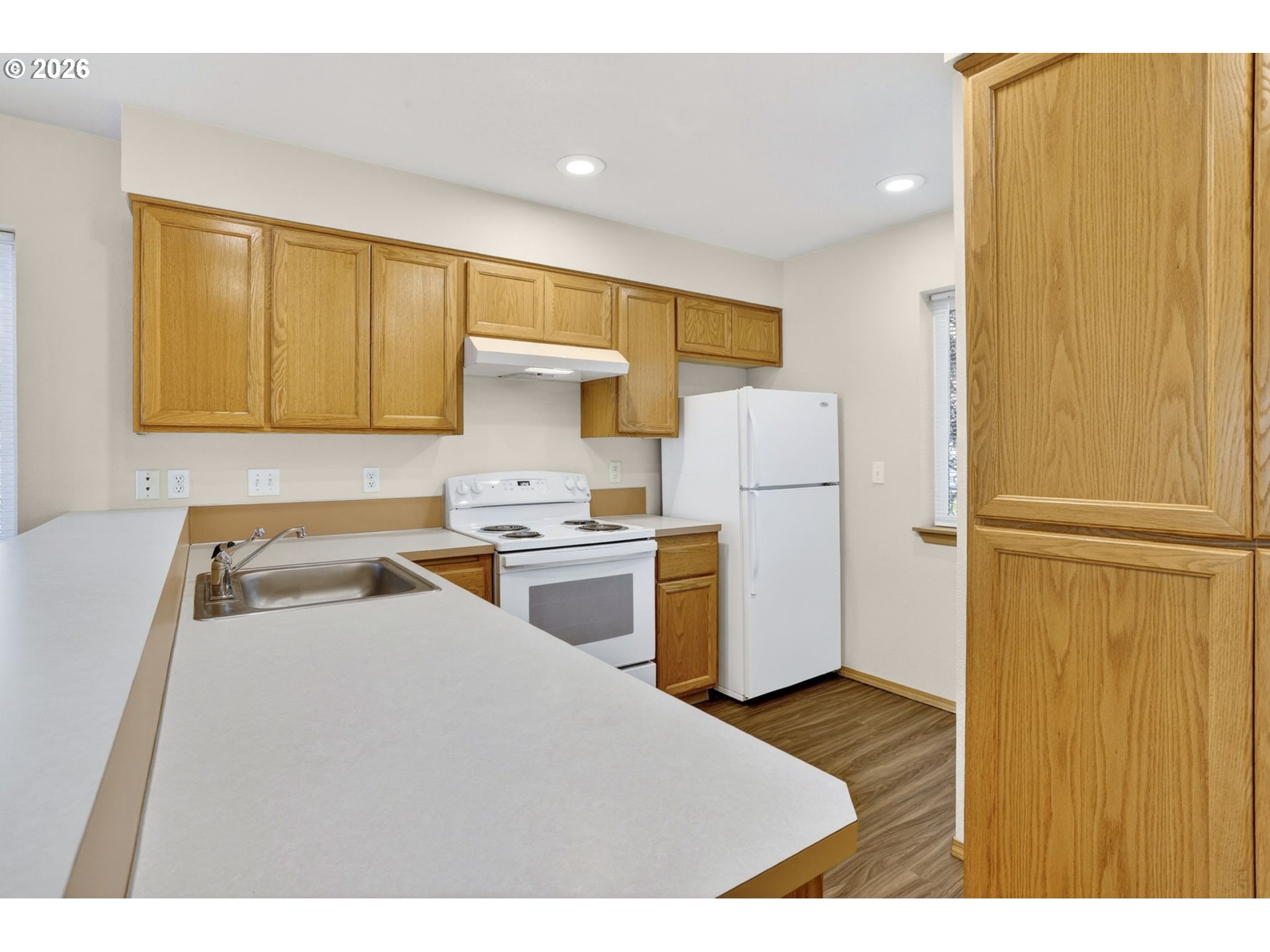 4854 Southwest 150th Place Beaverton, OR 97007 - Photo 11 of 37
