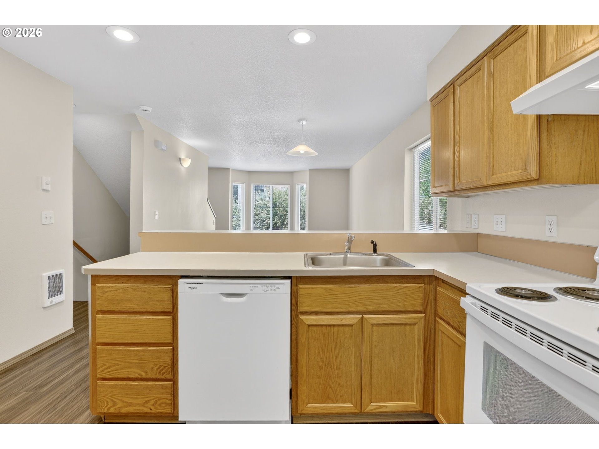 4854 Southwest 150th Place Beaverton, OR 97007 - Photo 13 of 37