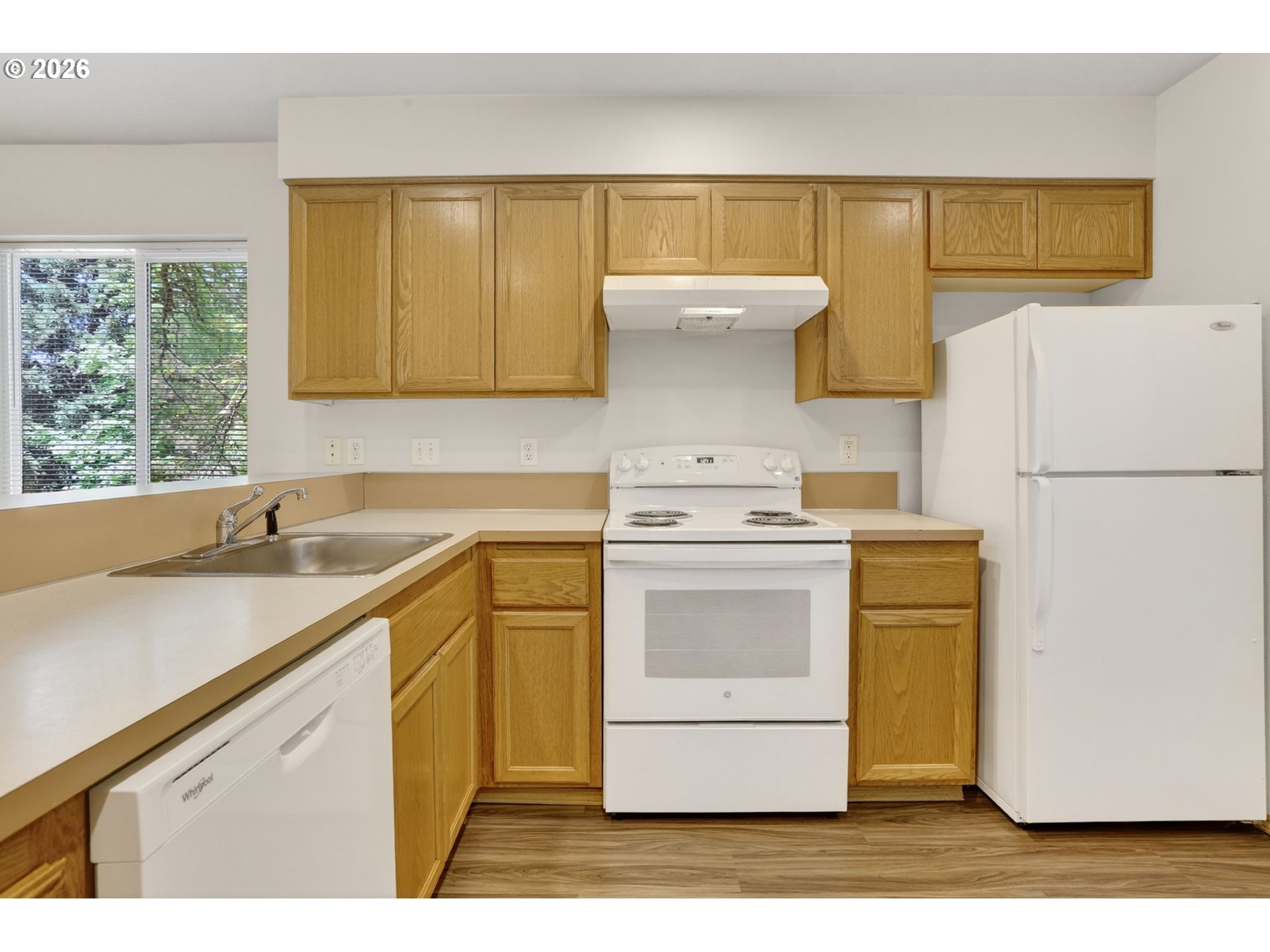 4854 Southwest 150th Place Beaverton, OR 97007 - Photo 10 of 37