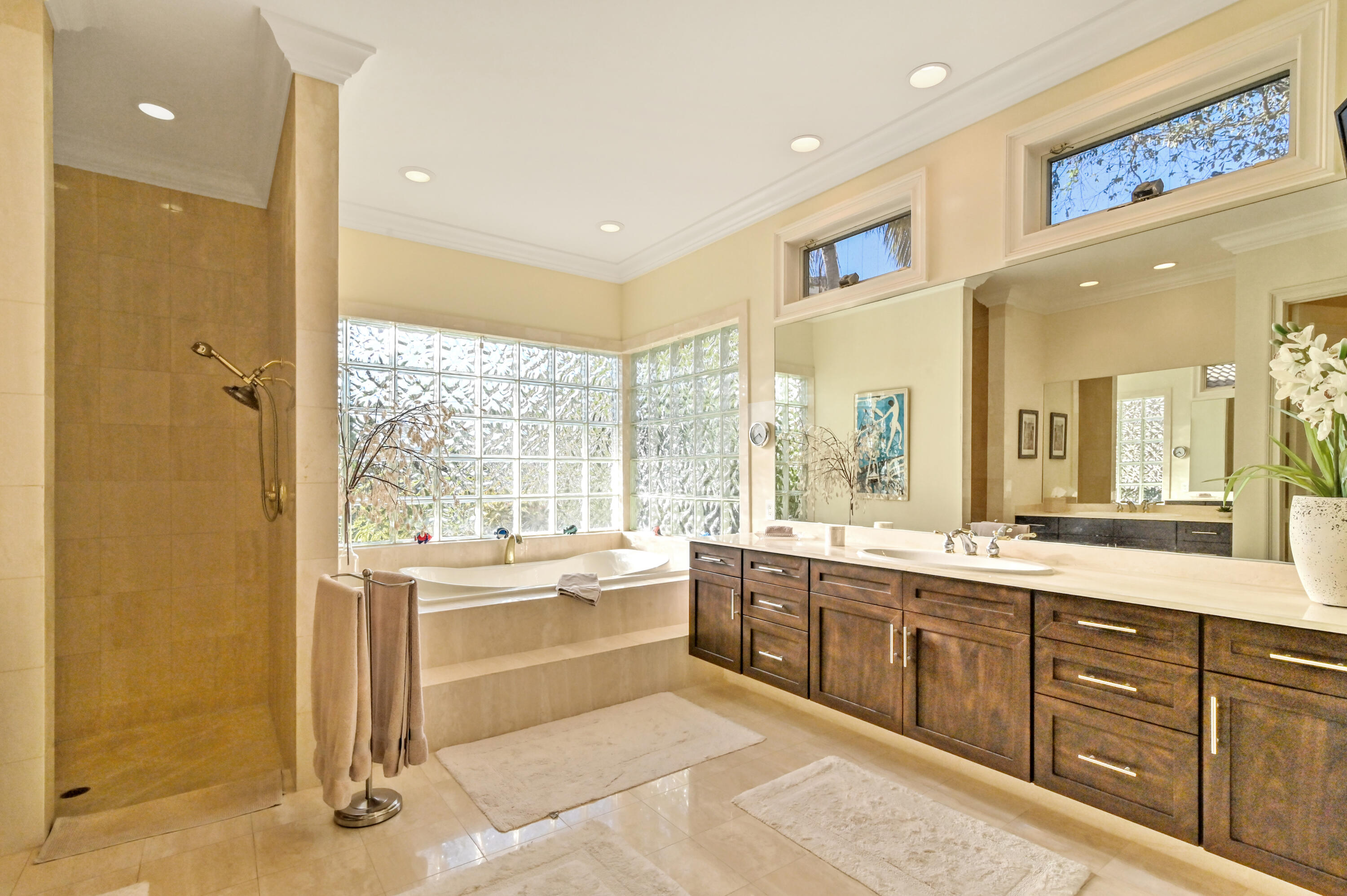 2035 Park Court Boca Raton, FL 33486 - Photo 39 of 55 39 Bathroom 01