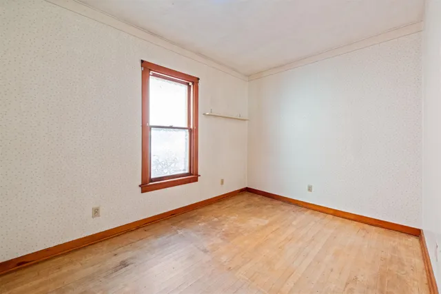 $124,900 | 1309 15th Street, Menominee, MI 49858